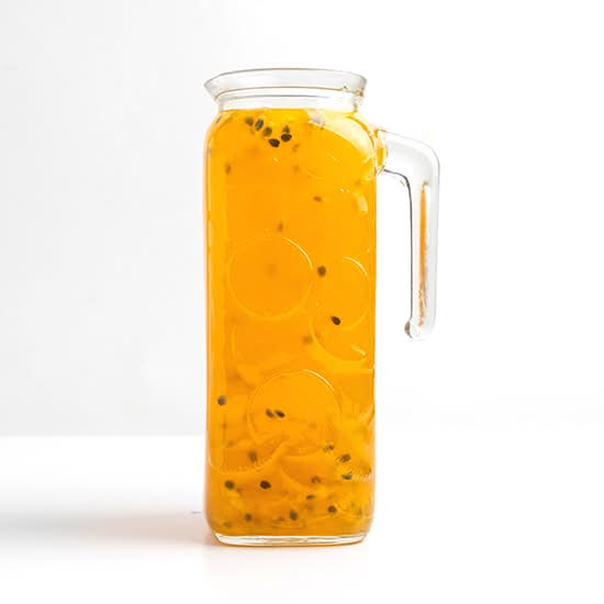 Iced Passion Fruit Tea 清爽百香果茶